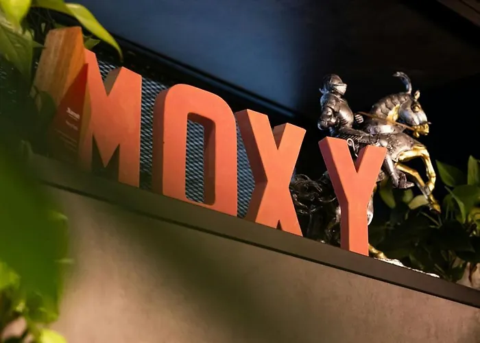 Moxy York