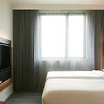 Ξενοδοχείο Moxy 4*
