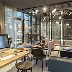 Moxy Hotel 4*