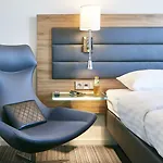 Ξενοδοχείο Moxy 4*