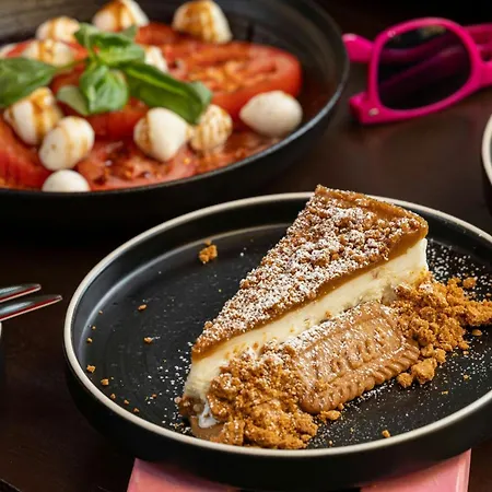 Moxy Отель Йорк