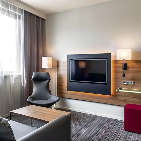 Moxy Отель 4*