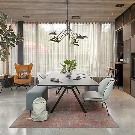 Moxy Hotel 4*