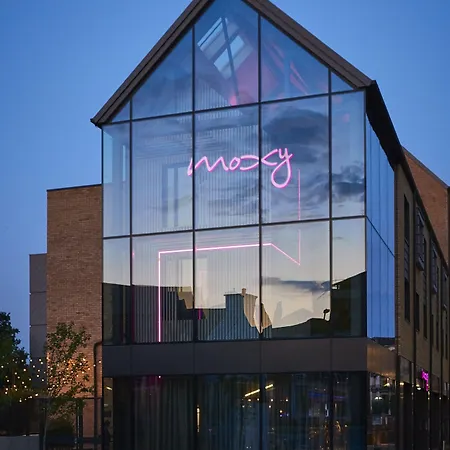 Hotel Moxy York